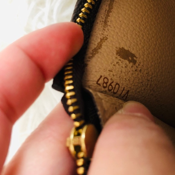 ‼️sold‼️Louis Vuitton Monogram Bucket PM Pouch - Picture 8 of 8